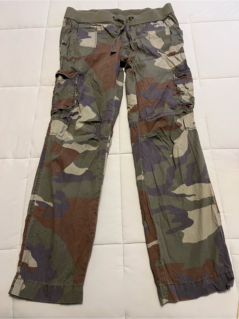 [Vintage] Y2K Victoria's Secret London Jean Camo Cargo Pants S short